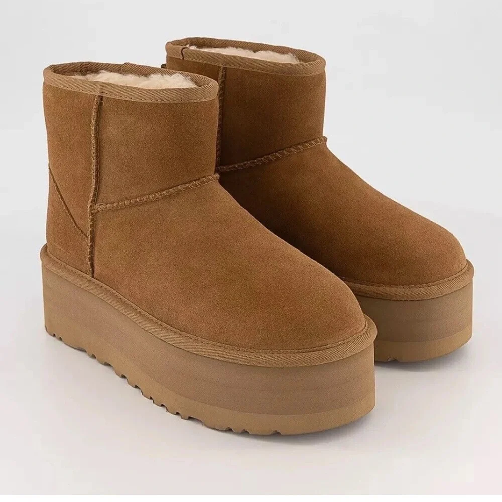 Authentic UGG Classic Mini Platform Boots - Picture 1 of 5